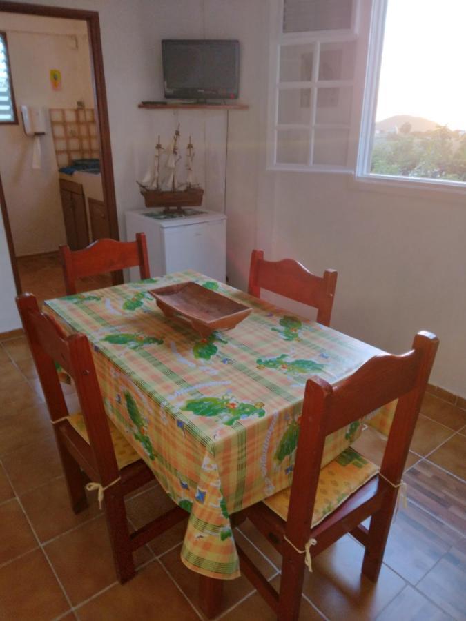 Apartamento Au Jardin Fleuri Sainte-Anne Exterior foto